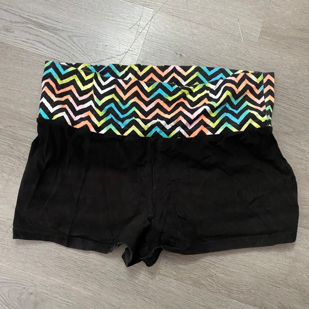 No Boundaries Bike Shorts Womens Large Black Rainbow Chevron Waistband NJ26B570P